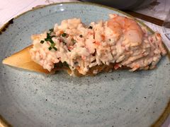 Crab&nbsp;salad&nbsp;with&nbsp;prawn-Tapa Tapa