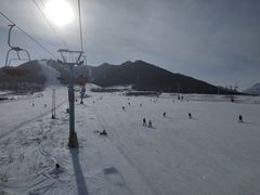 -丝绸之路山地度假区滑雪场