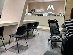 -M Stand(凯德乐峰广场店)