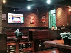 大堂-新疆烧烤王(广灵店)