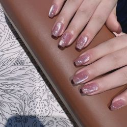 -花系美·美甲美睫精品店