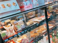 面包甜点陈列柜-星巴克(珠海仁恒滨海中心店)