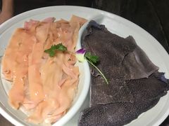 -红九格老火锅(三峡广场店)