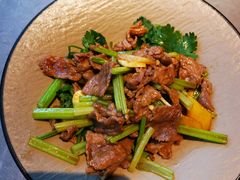 爆炒黄牛肉-佬太公海鸭·海鲜大排档(上海总店)