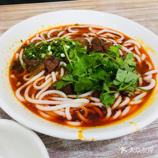 支记牛肉粉(大润发店)