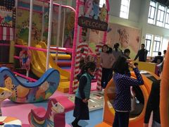 -蒙特利亲子乐园