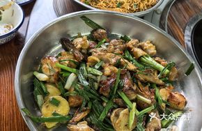 Ginger and Scallion Stir-Fried Chicken (Half Chicken)