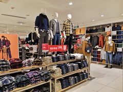 -优衣库(武汉国际广场店)