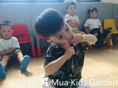 -MuaKids Garden