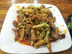 拌剔骨肉-朱大嘴肥肠血旺(福字街店)