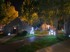 -九十九顶毡房(阜石路店)