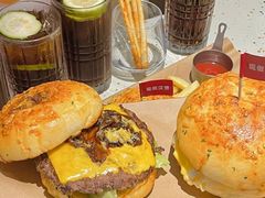 -必胜客(WOW中心城店)