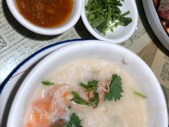 -粤港湾砂锅粥·宵夜(宝龙店)