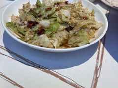 -阿瓦山寨·湘菜现炒·剁椒鱼头王(咸阳总店)