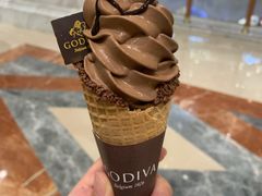 黑巧克力蛋筒-GODIVA(月星环球港店)