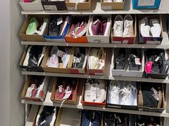 -唯品会(北京国瑞城店)
