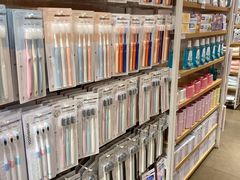 -名创优品(河南郑州健康路2店)