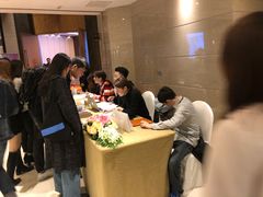 -上海龙之梦万丽酒店