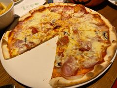 -JINNS锦时 steak&pizza(浸信会礼拜堂旧址店)