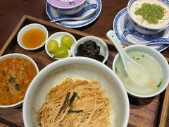 -蟹上黄·蟹黄面·江南糖水(人民广场店)