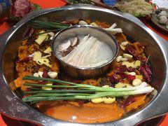 -周幺妹重庆老火锅(银泰城总店)