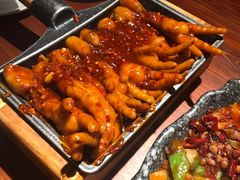火辣鸡爪-恩你小木屋米酒店(安盛店)