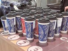 -霸王茶姬(上海静安大悦城店)