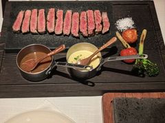 干式熟成带骨牛排-弦月窗LUNETTE BY AMANDA(复兴路店)