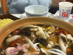 -菌小白火锅(时尚天河店)