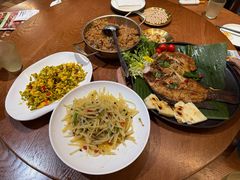 -老滇山寨•云南特色菜•地方菜•民族风情歌舞表演(金碧店)