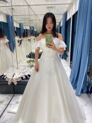 点击看大图 -GRACE KELLY婚纱与礼服(北京店)
