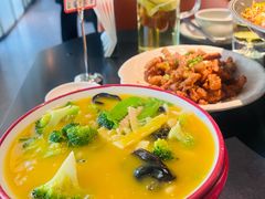 -麻六记(凤凰汇店)