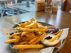-MARU玛露音乐餐厅(大学路店)