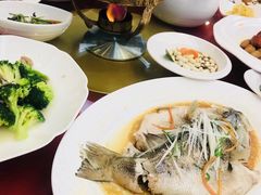 -武汉新华大饭店