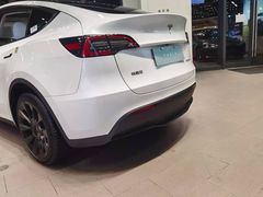 -TESLA 特斯拉(上海太古汇体验店)