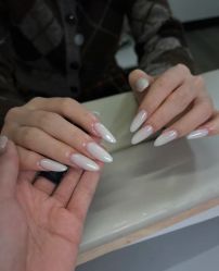 -悦指间美甲美睫