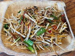 -老滇山寨•云南特色菜•地方菜•民族风情歌舞表演(金碧店)