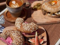 -Catch Bagel(芳草地店)