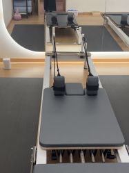 -依灵瑜伽普拉提连锁