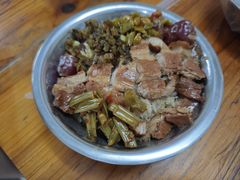 -梁阿婆廿年老牌扣肉糯米饭