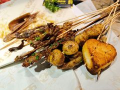 -何师烧烤·香辣蟹·川菜·30年老品牌(太古里旗舰店)