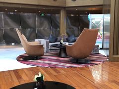 -上海滴水湖皇冠假日酒店