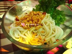 凉拌酸辣米粉-邓丽君音乐主题餐厅
