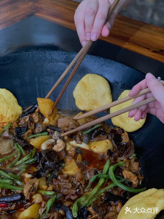 梅花寨柴火鸡图片