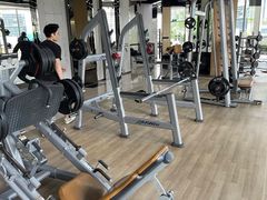 -威克健身游泳(万菱汇店)