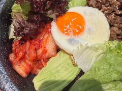烧烤牛肉能量拌饭-Two Birds One Stone·一石二鸟(诚品生活店)