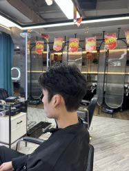 -奈川烫染Salon