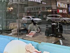 -上海哈尔滨食品厂(浦商百货昌里店)