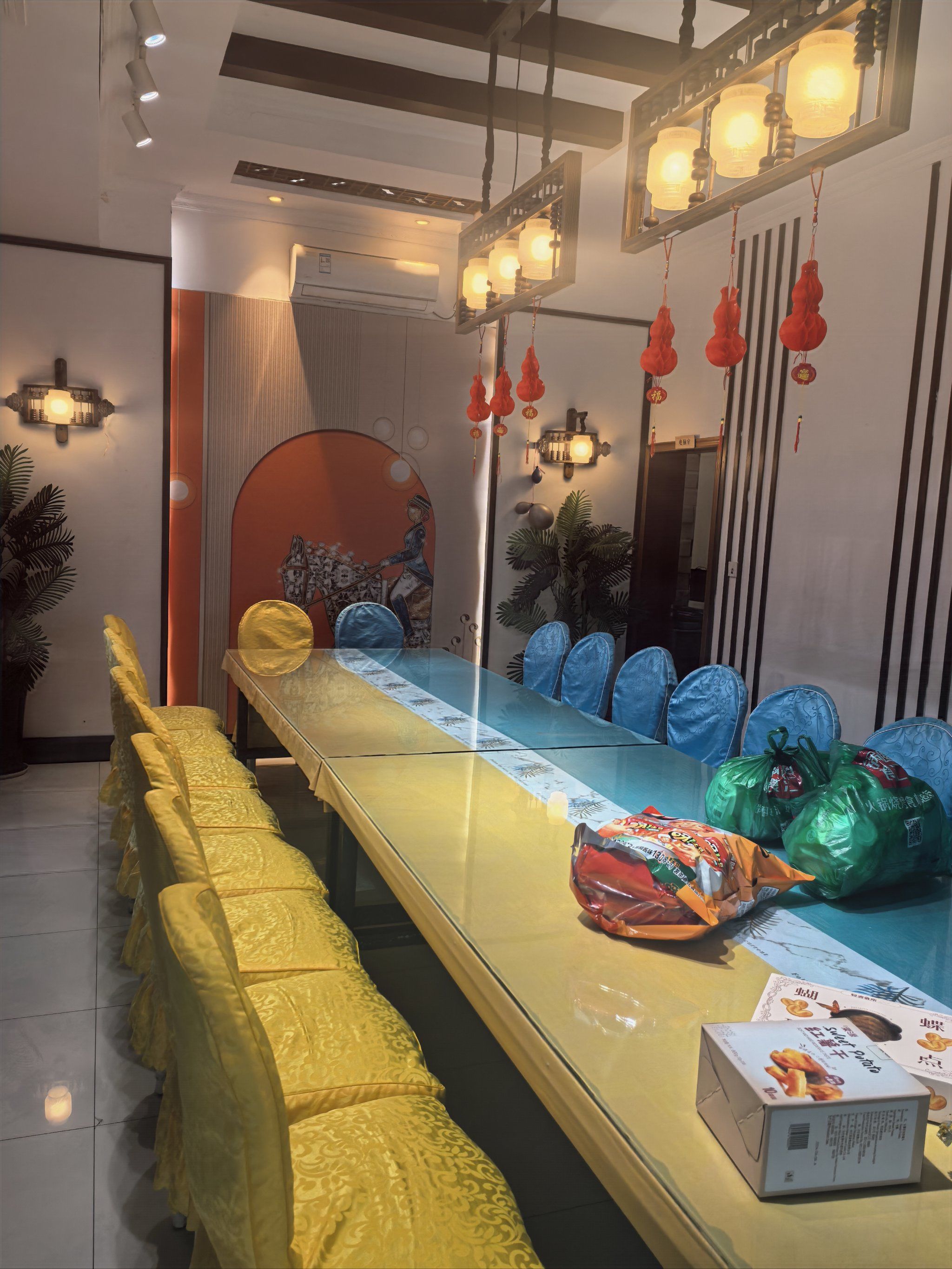 轰趴环境很好,外面还有一个小院子,娱乐设施齐全