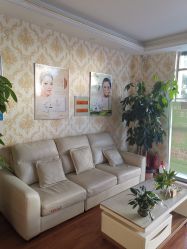 -苗医生专业祛痘祛斑.皮肤管理